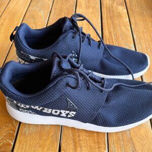 EUC Dallas Cowboys Nike Athletic Shoe Men 7.5 / Women 9.0
